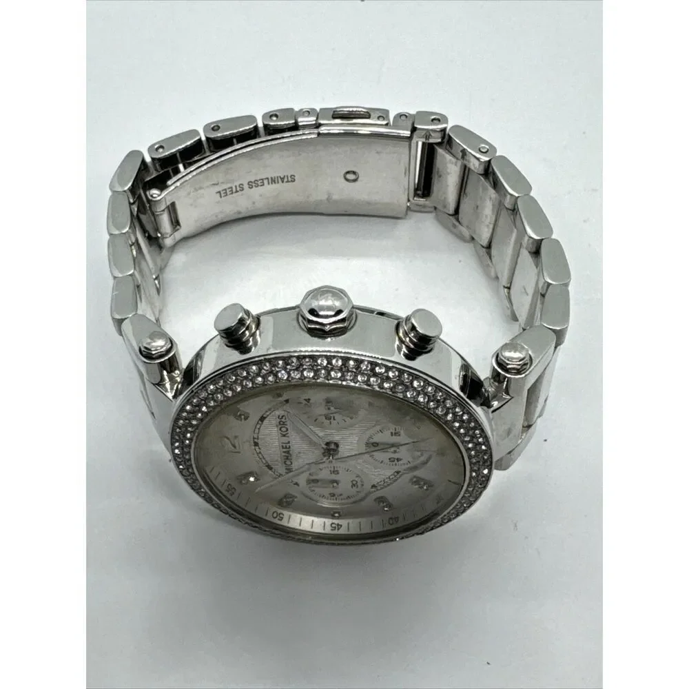 Michael Kors MK5353 Womens Silver Stainless Steel Analog Dial Wrist Watch JNA645